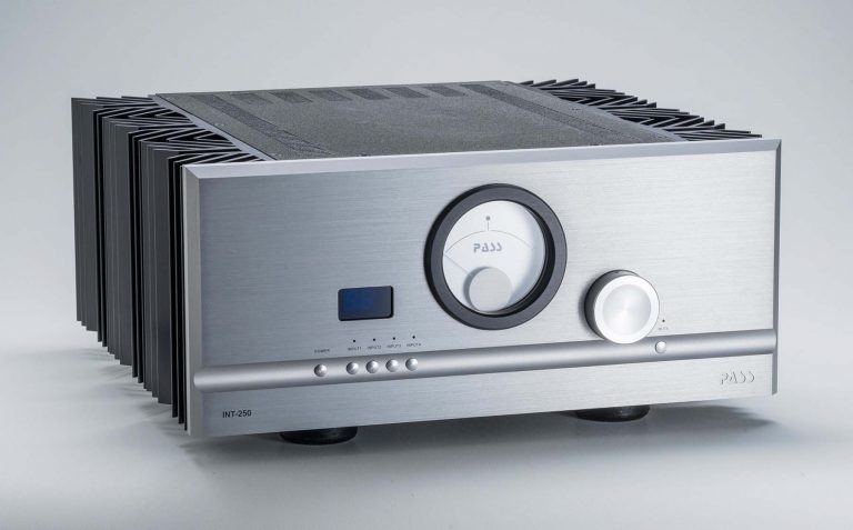 Pass Labs INT-250 Integrated Amp