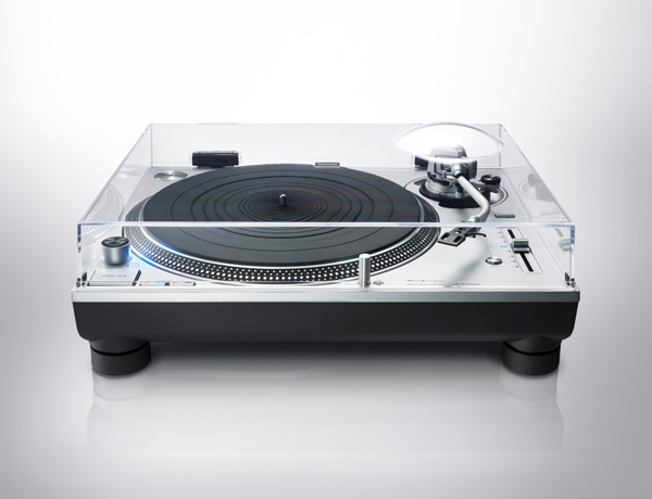 Technics SL-1200GR Turntable Front