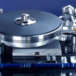 Oracle Audio Delphi MKVI Signature top