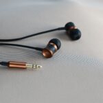 Meze 12 Classics V2-lifestyle 4