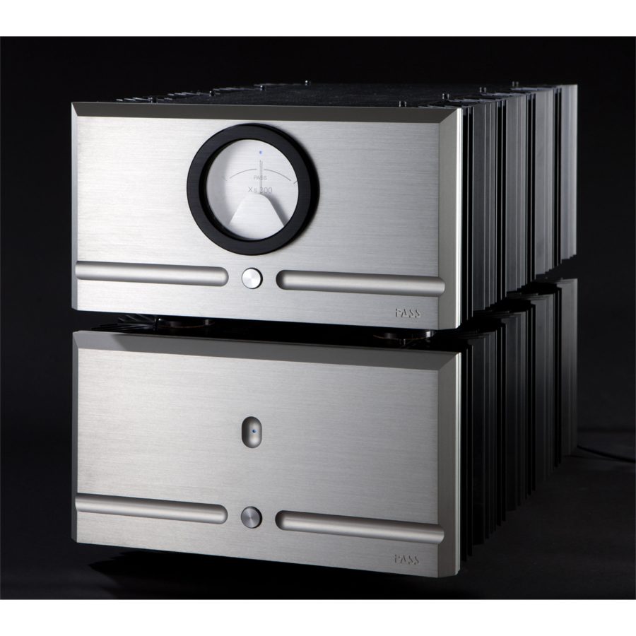 Pass Labs XS 300 Watt Mono & Power Supply